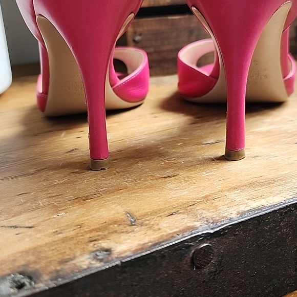 Gorgeous pink Valentino heels - Picture 6 of 9